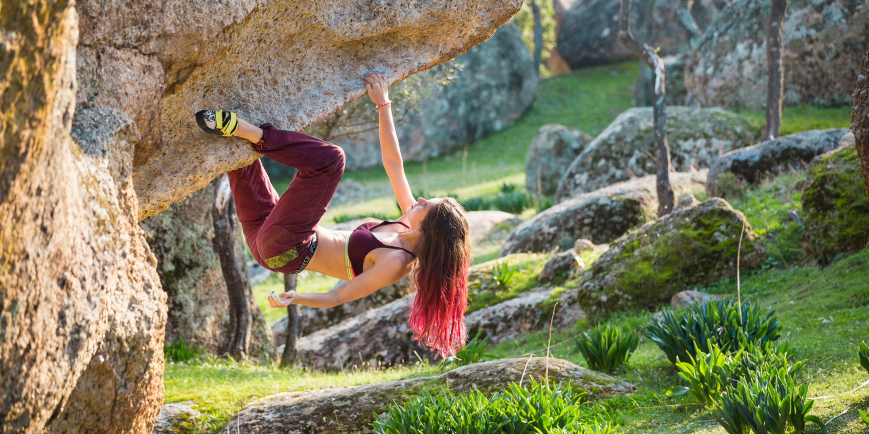 arrampicarsi sulla roccia
